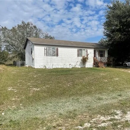 Buy this 3 bed house on 1826 West Fondulac Road in Highlands County, FL 33825