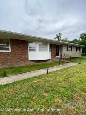 Rent this 3 bed house on 478 West Park Avenue in Oakhurst, Ocean Township