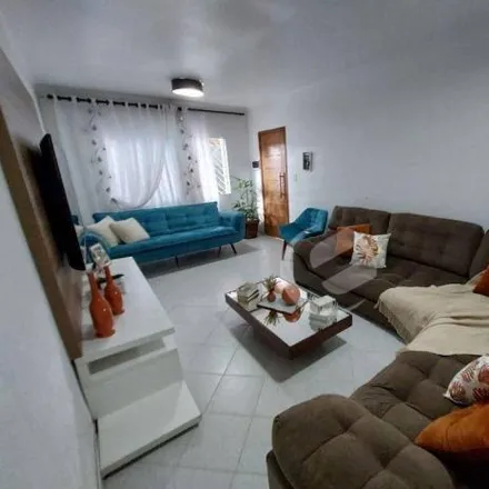 Buy this 3 bed house on Avenida Gago Coutinho in Vila Sacadura Cabral, Santo André - SP