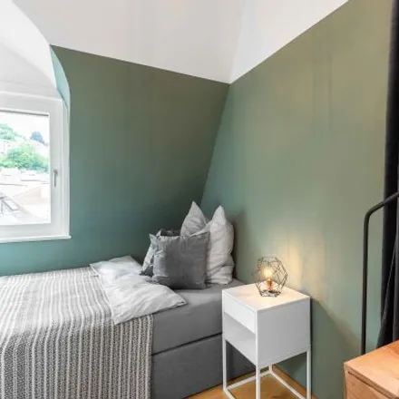 Rent this 6 bed room on Seyfferstraße 10 in 70197 Stuttgart, Germany
