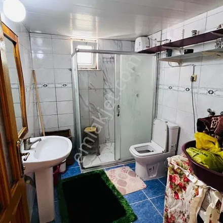 Rent this 2 bed apartment on Karşıyaka Ortaöğrenim Erkek Öğrenci Yurdu in 3929. Sokak 29, 07060 Kepez