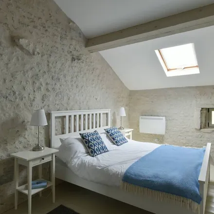 Rent this 2 bed house on Réaux-sur-Trèfle in Charente-Maritime, France
