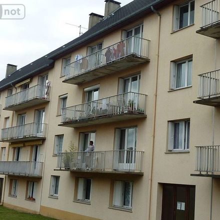 Rent this 1 bed apartment on 44 Rue Villette Gâté in 28400 Nogent-le-Rotrou, France