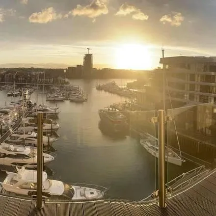 Rent this 2 bed apartment on Alexandra Quay in 1 Maritime Walk, Southampton