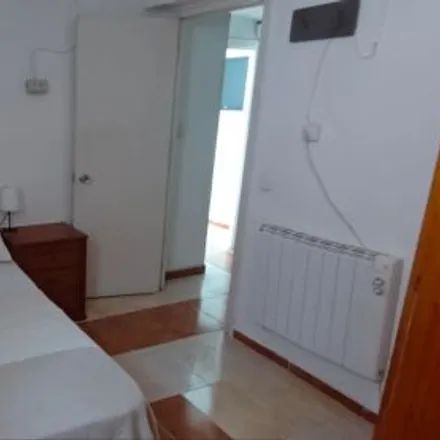 Rent this 4 bed room on Madrid in Avenida de los Toreros, 27