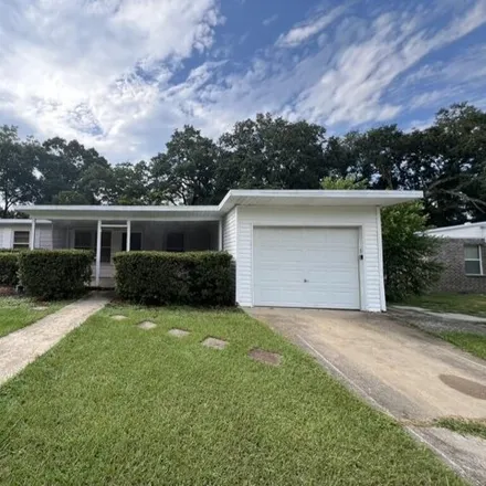 Buy this 3 bed house on 910 Lucerne Ave in Pensacola, Florida