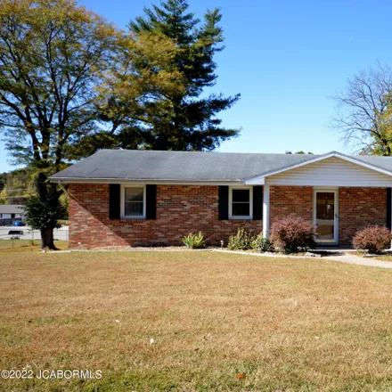 Buy this 4 bed house on 213 Riverview Drive in Jefferson City, MO 65101