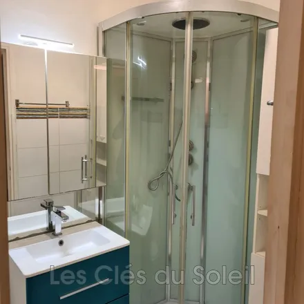 Image 2 - 9 Allée Jean Moulin, 83150 Bandol, France - Apartment for rent