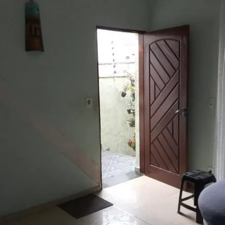 Buy this 2 bed house on Rua Juruá in Vila Assunção, Santo André - SP