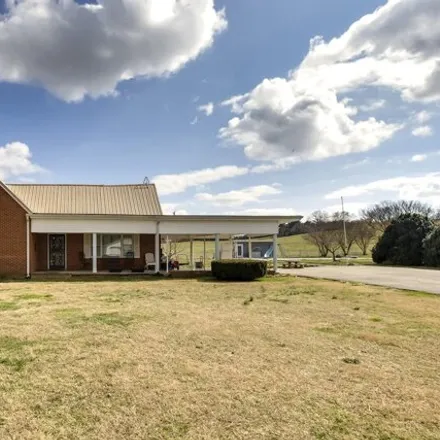 Image 2 - 434 Jake Howell Road, McMinn County, TN 37826, USA - House for sale