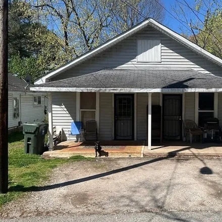 Buy this 2 bed house on 723 North 20th Avenue in Humboldt, TN 38343