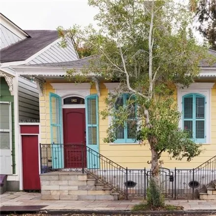 Image 1 - 1900 Burgundy Street, Faubourg Marigny, New Orleans, LA 70117, USA - House for sale