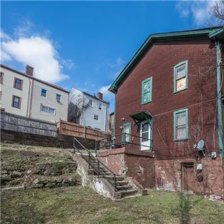 Image 4 - 3152 Mount Hope Road, Pittsburgh, PA 15212, USA - House for sale