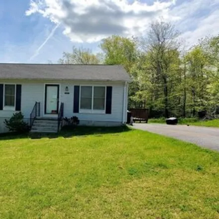 Buy this 3 bed house on 1501 Mallard Place in Warren County, VA 22630