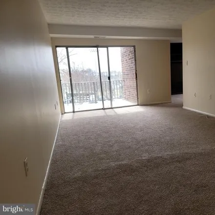 Image 4 - 7710 Hanover Parkway, Greenbelt, MD 20770, USA - Condo for sale