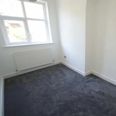 Image 7 - Ivy Garth, Leeds, LS7 4LY, United Kingdom - Apartment for rent