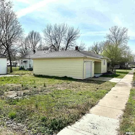 Image 3 - 1163 East 4th Street, Centralia, IL 62801, USA - House for sale