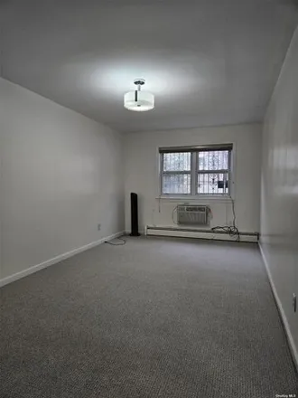 Image 7 - 31-57 Crescent Street, New York, NY 11106, USA - Apartment for rent