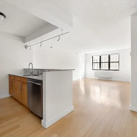 Image 4 - 504 West 47th Street, New York, NY 10036, USA - Condo for sale