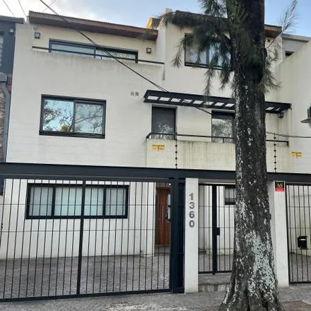 Buy this 4 bed house on Vicente Fidel López 1340 in Partido de San Isidro, B1640 AOD Martínez