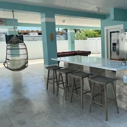 Rent this 4 bed house on Key Largo