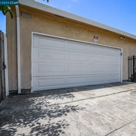 Image 2 - 1630 Emeric Ave, San Pablo, California, 94806 - House for sale