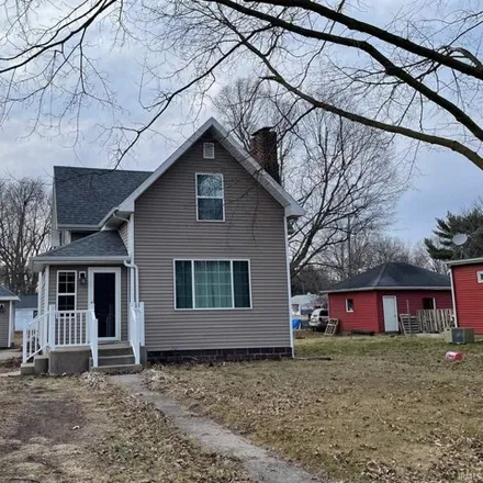 Buy this 3 bed house on West 6th Street in Rochester, IN 46975