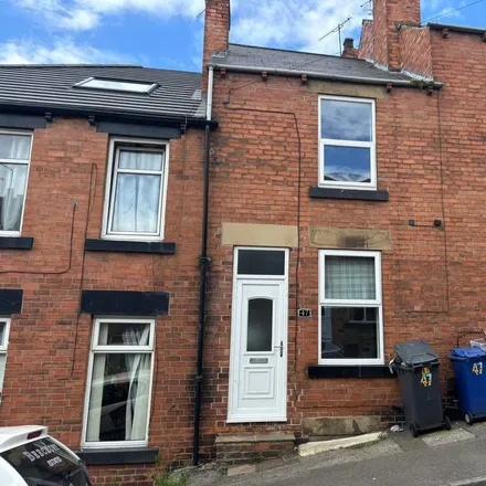 Rent this 3 bed house on Gill Street in Hoyland, S74 9LS