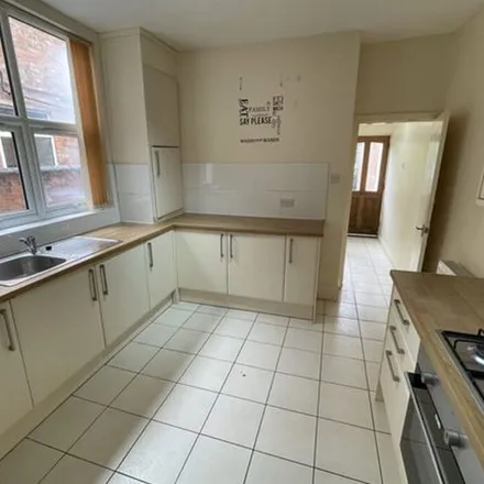 Rent this 1 bed apartment on Frydale's Chip Shop in Stretton Road, Leicester