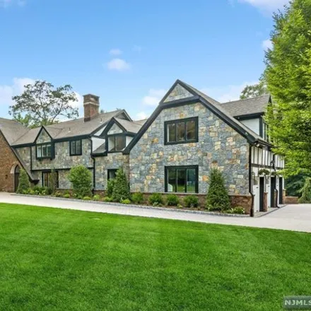 Image 1 - 396 Saddle Back Trail, Franklin Lakes, NJ 07417, USA - House for sale