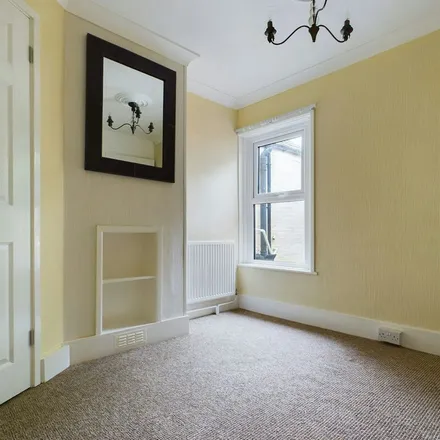 Rent this 2 bed townhouse on Winchester Road in Basingstoke, RG21 8UL