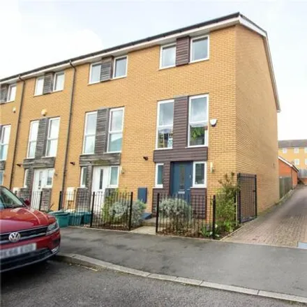Buy this 3 bed townhouse on 70 Wood Street in Patchway, BS34 5AH