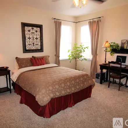 Image 3 - 1008 Castile Rd, Unit B - Townhouse for rent