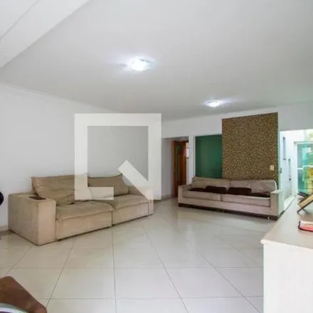 Rent this 3 bed house on Avenida da Saudade in Vila Assunção, Santo André - SP