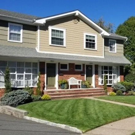 Image 1 - 65 Gleeson Drive, Richfield, Clifton, NJ 07013, USA - House for rent