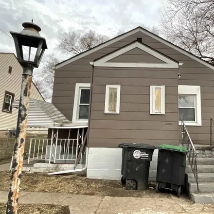 Buy this 2 bed house on 4163 Wirt Street in Omaha, NE 68111