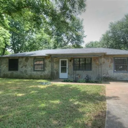 Rent this 3 bed house on 7320 Dexter Circle in Madison County, AL 35757