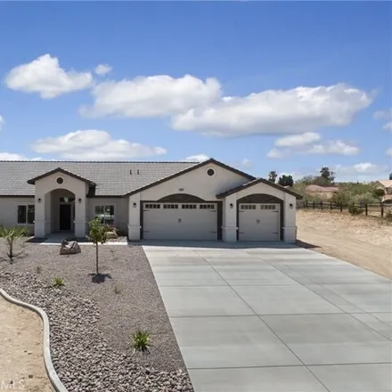 Buy this 4 bed house on 16396 Kamana Court in Apple Valley, CA 92307