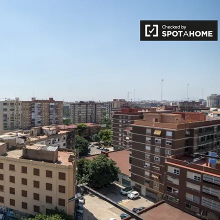 Image 5 - Avinguda de Pius XII, 16015 Valencia, Spain - Apartment for rent