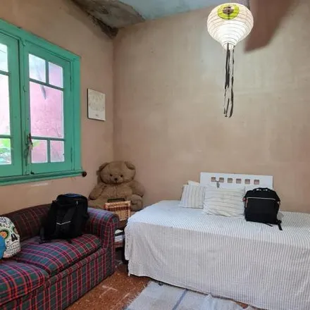 Buy this 4 bed house on Carlos Guido y Spano in Partido de Lomas de Zamora, Temperley