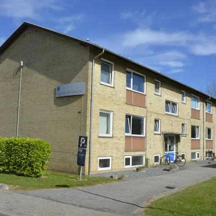 Rent this 2 bed apartment on Valmuevej 25 in 7000 Fredericia, Denmark