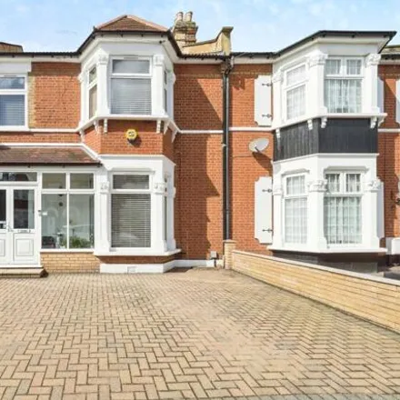 Buy this 4 bed townhouse on Airthrie Road in Goodmayes, London