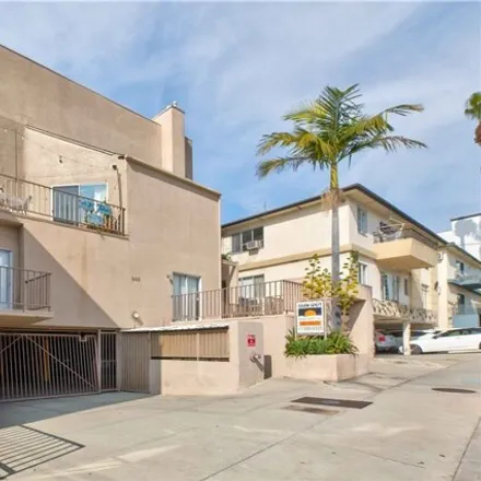 Buy this studio house on 8911 Cynthia Street in West Hollywood, CA 90069