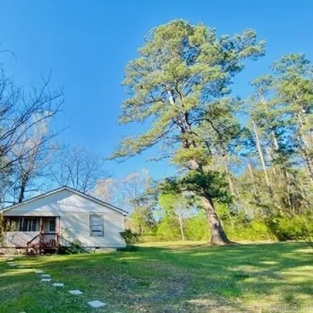 Buy this 2 bed house on 2620 Fairview Road Southwest in Camden, AR 71701