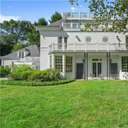 Rent this 5 bed house on 32 Orchard Drive in Armonk, North Castle