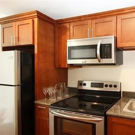 Image 5 - 1224 Saint Charles Avenue, New Orleans, LA 70130, USA - Apartment for rent