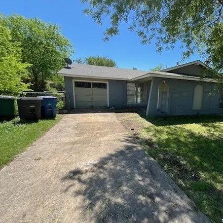 Rent this 3 bed house on 2320 Fairhill Street in San Antonio, TX 78228