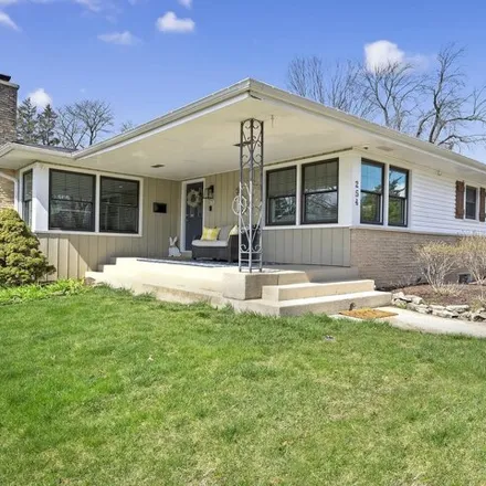 Image 1 - 252 North Jackson Street, Clarendon Hills, DuPage County, IL 60514, USA - House for sale