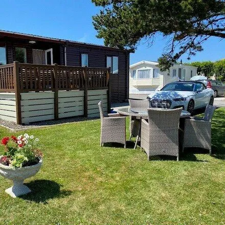 Buy this 2 bed house on Penjoly Guest House in A389, Padstow