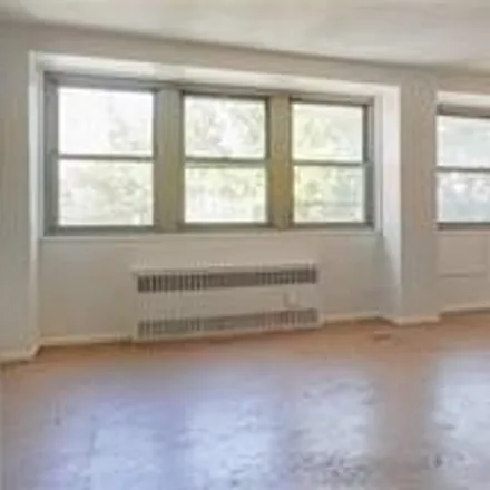 Image 2 - 290 West 232nd Street, New York, NY 10463, USA - Apartment for sale